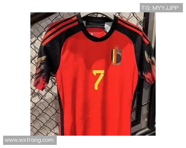 穿上欧洲足球队球衣的球星们展现个人魅力与比赛风采